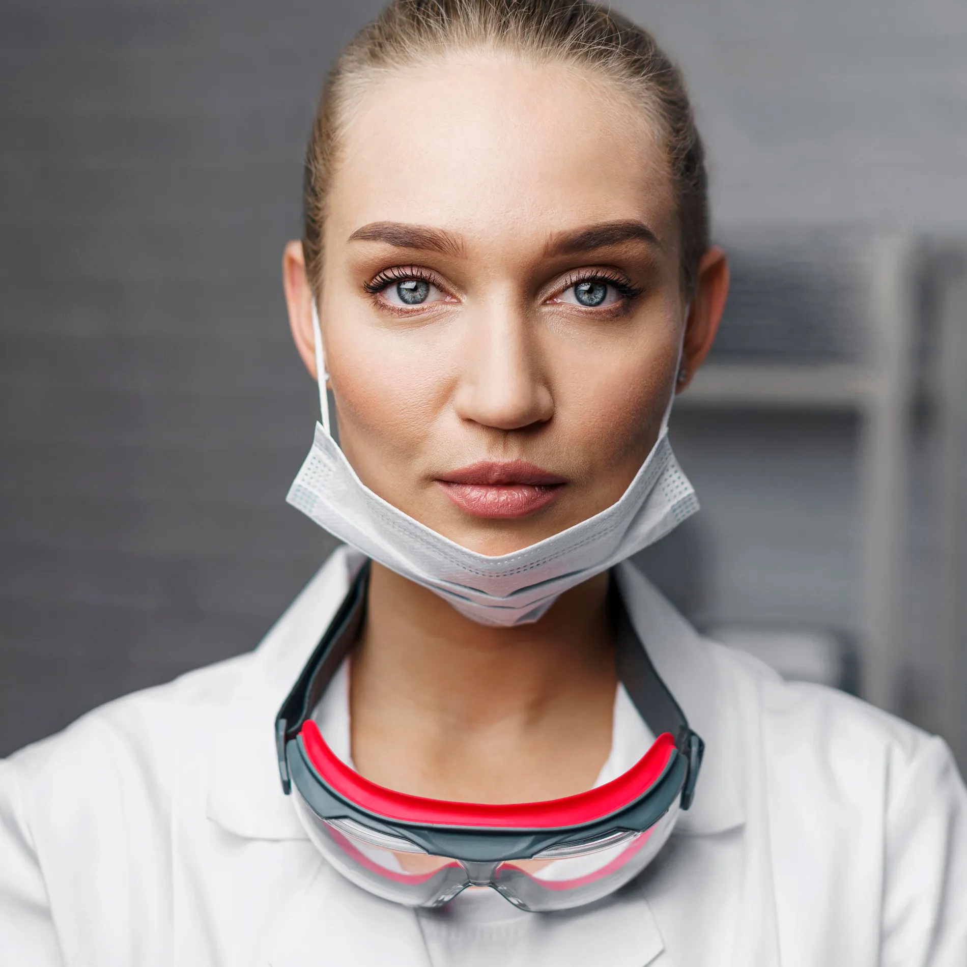 Dt. Begüm Karabacak